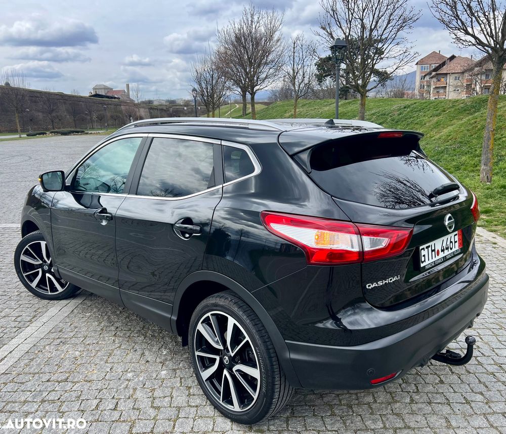 Nissan Qashqai 1.6 DCI TEKNA+ - 5