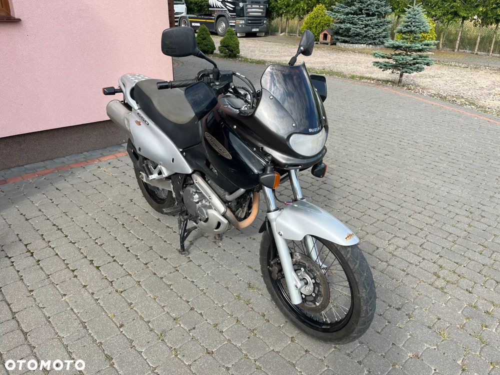 Suzuki Inny - 11