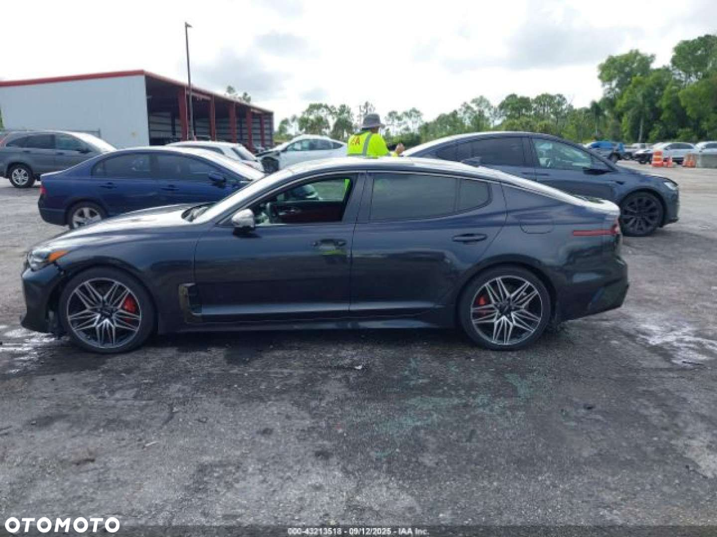 Kia Stinger - 3