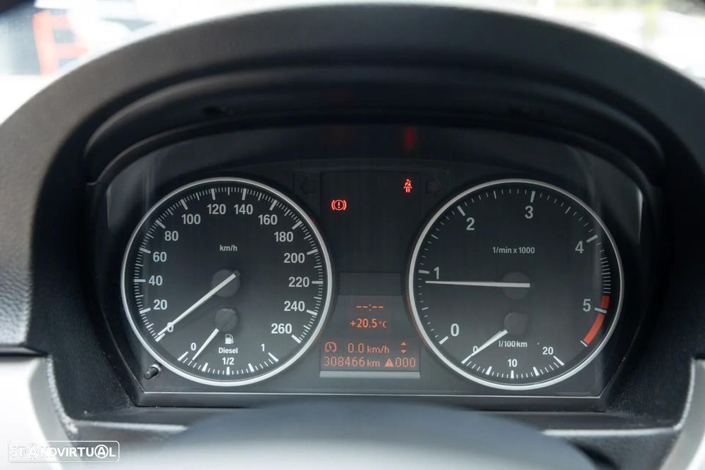 BMW 318 - 18