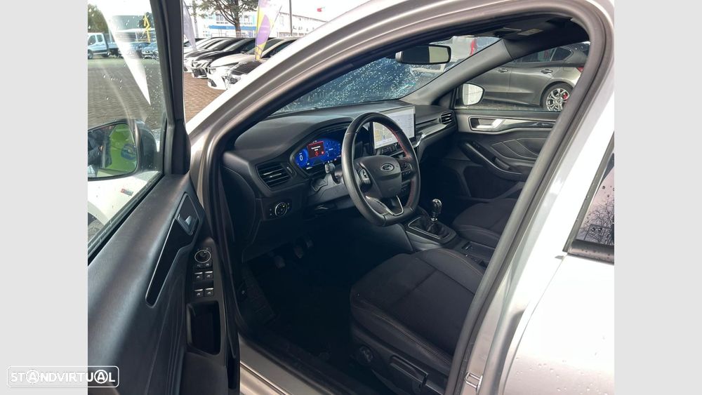 Ford Focus SW 1.0 EcoBoost ST-Line X - 5