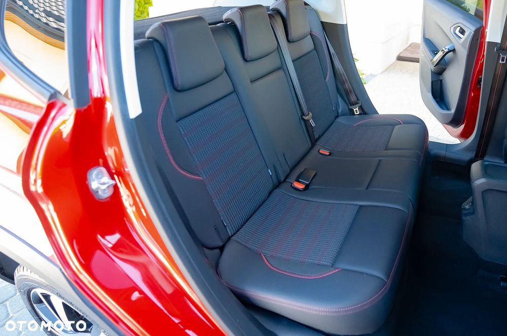 Peugeot 2008 BlueHDi FAP 120 STOP & START GT-Line Edition - 32