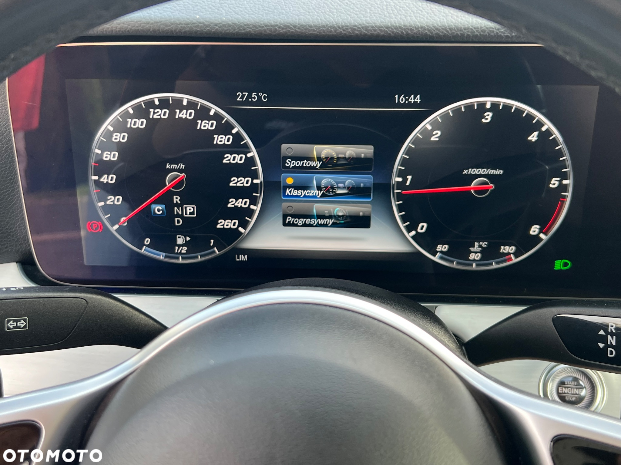 Mercedes-Benz Klasa E 220 d Coupe 9G-TRONIC - 35