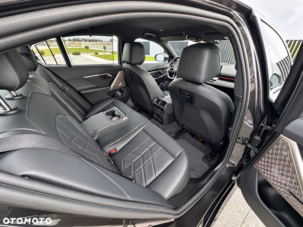 BMW Seria 5 - 19