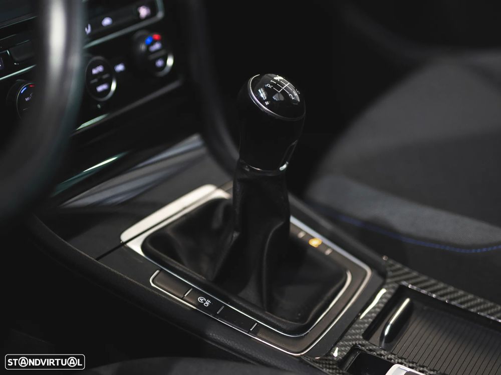 VW Golf 1.0 TSI Join - 17