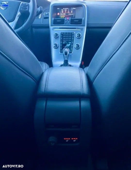 Volvo XC 60 - 18