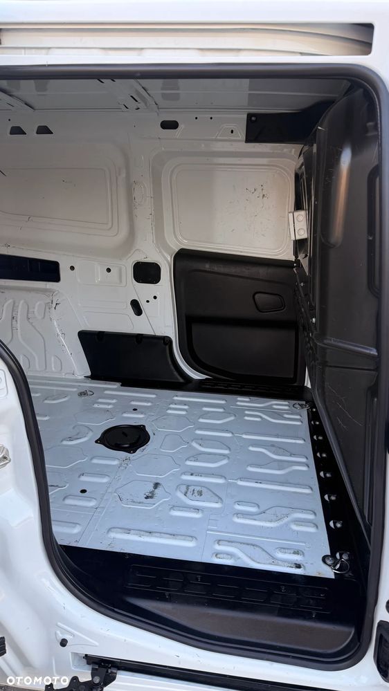 Fiat Doblo Kombi Maxi Active - 15