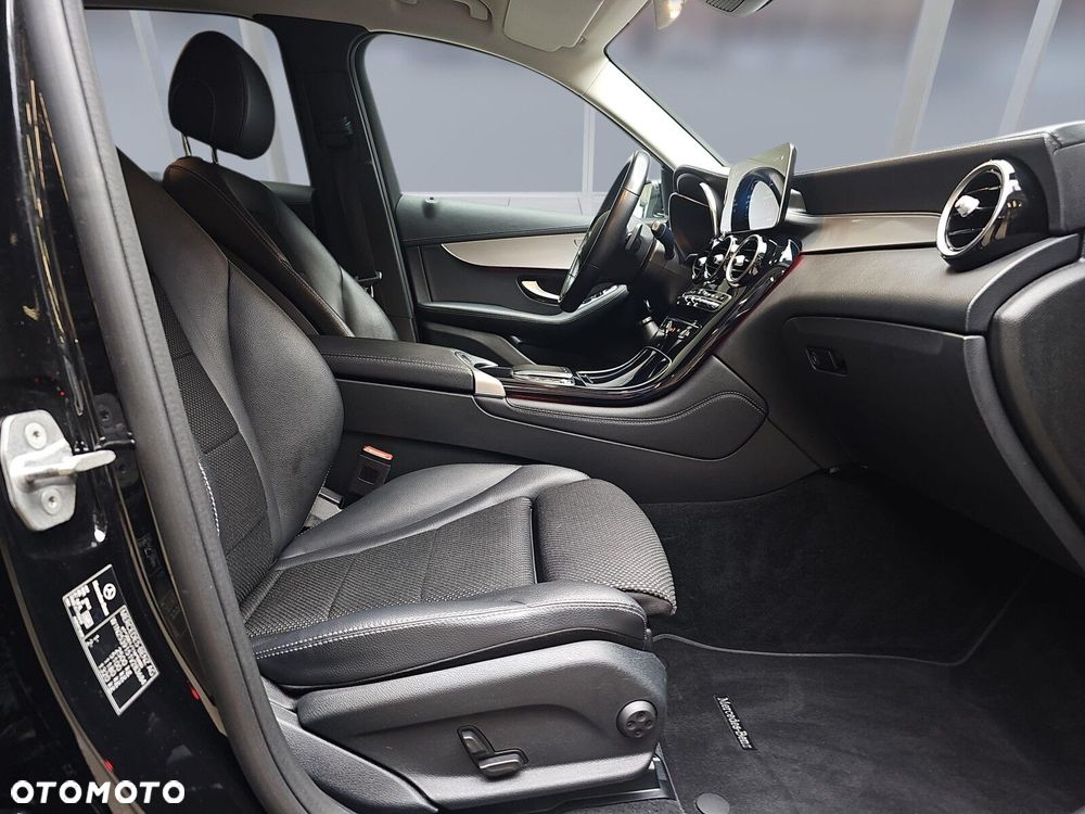 Mercedes-Benz GLC 220 d 4-Matic - 11