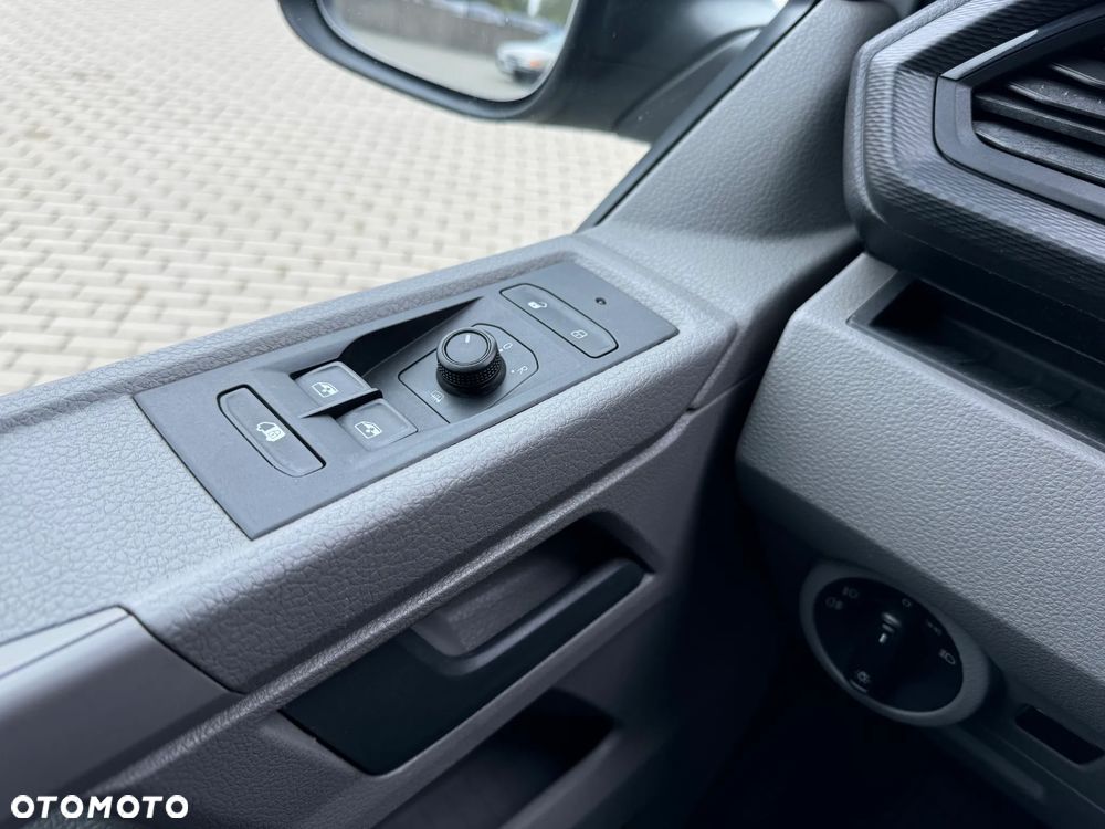 Volkswagen Transporter LONG L2 - 18