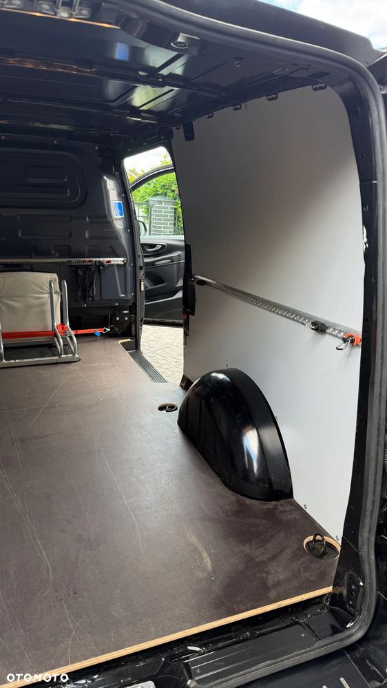 Mercedes-Benz VITO - 14
