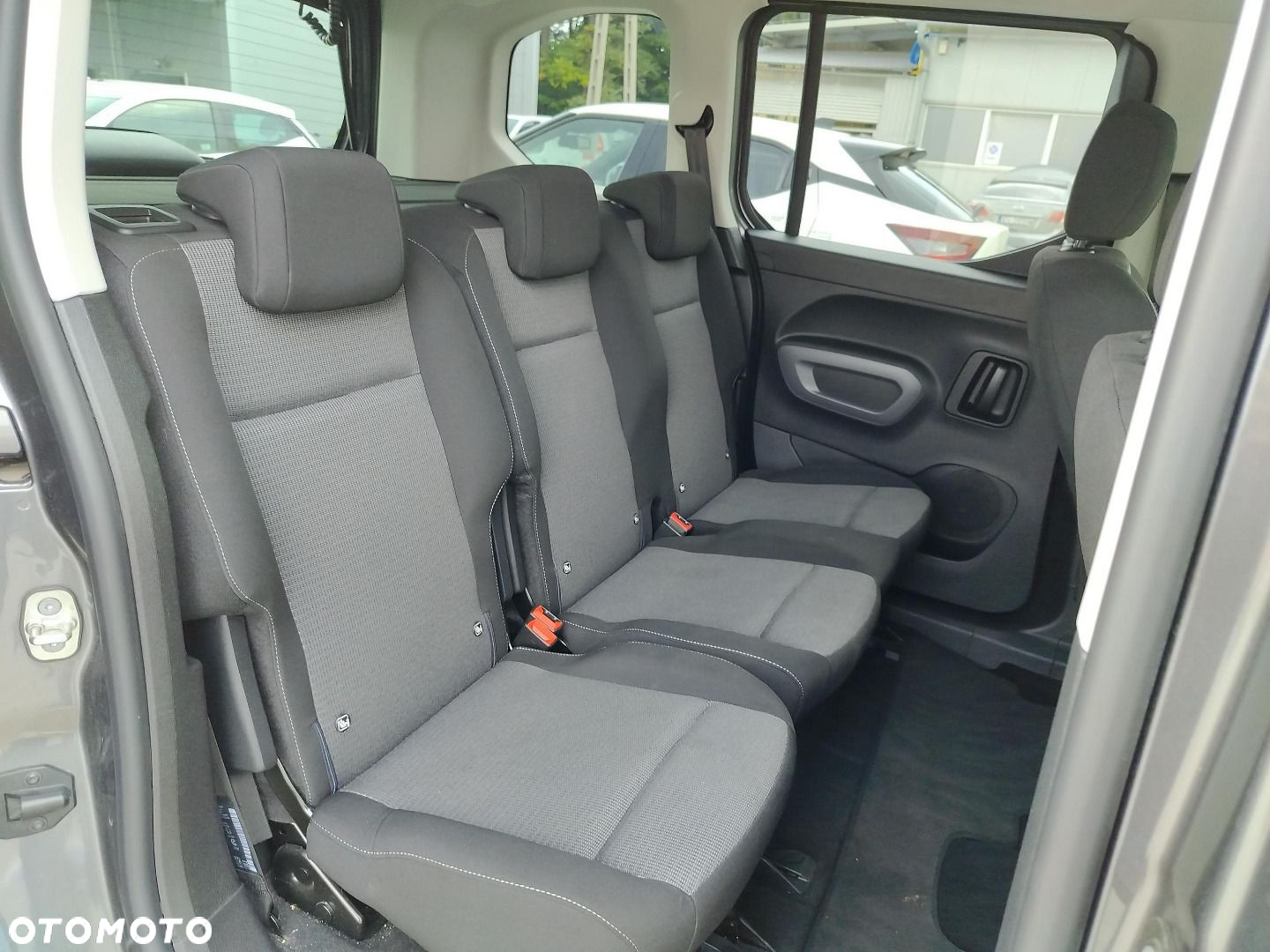 Toyota Proace City Verso 1.2 D-4T Business - 13