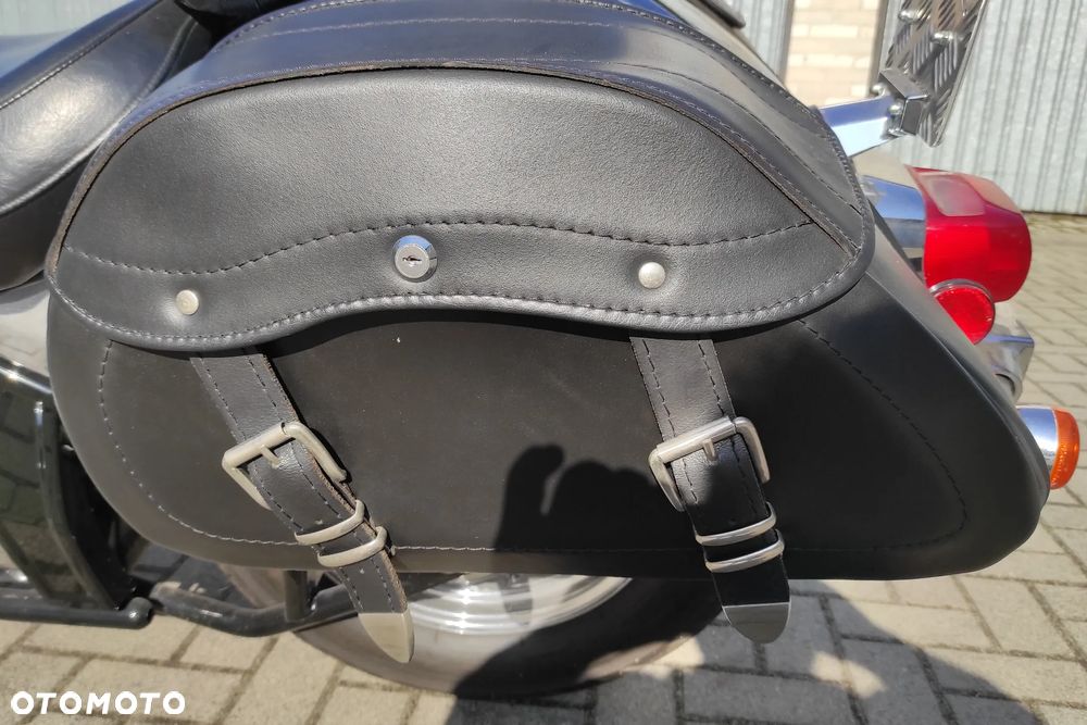 Suzuki VL 800 Volusia - Boulevard C50 - 14