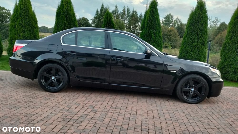 BMW Seria 5 520d Edition Sport - 17