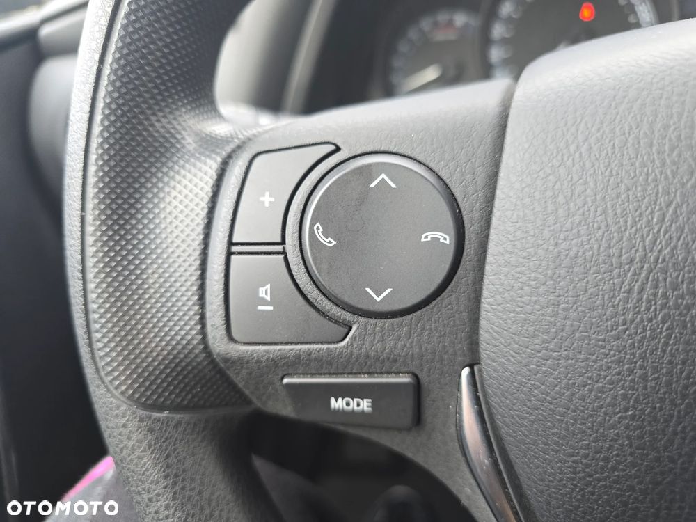 Toyota Auris 1.33 VVT-i Life - 21