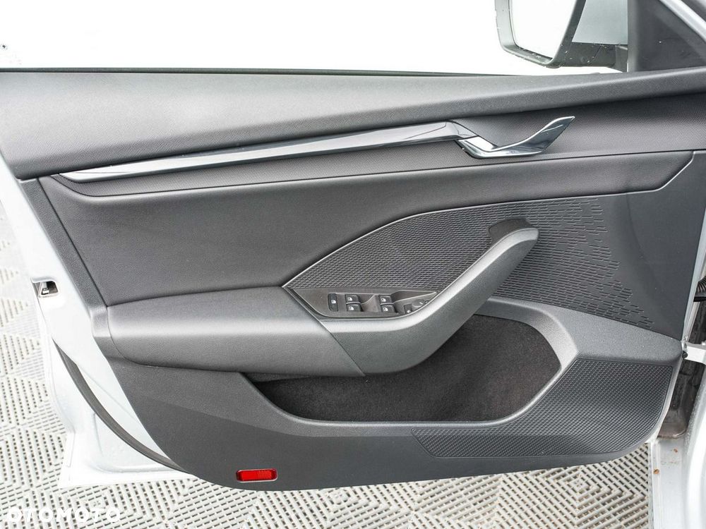 Skoda Octavia 1.5 TSI Ambition - 10