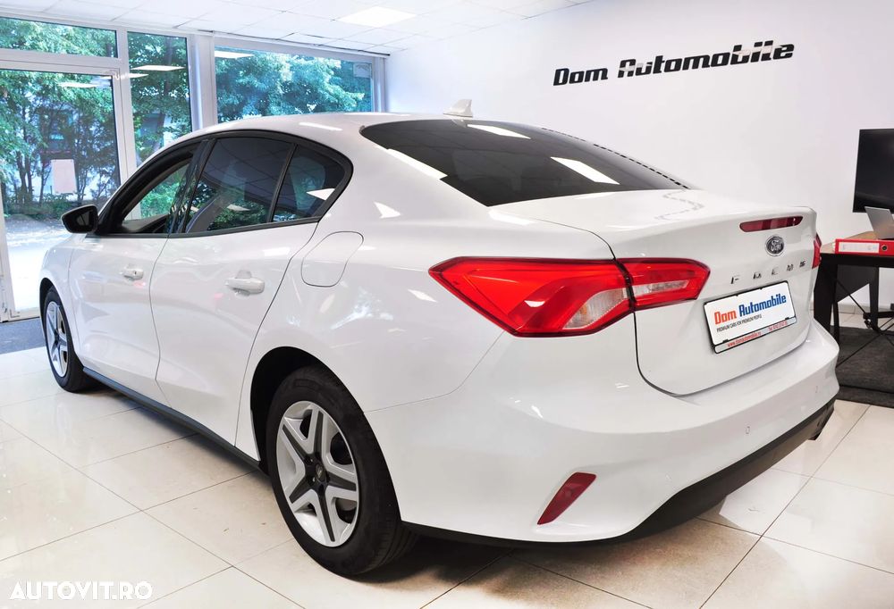 Ford Focus 1.0 EcoBoost Trend Edition - 6
