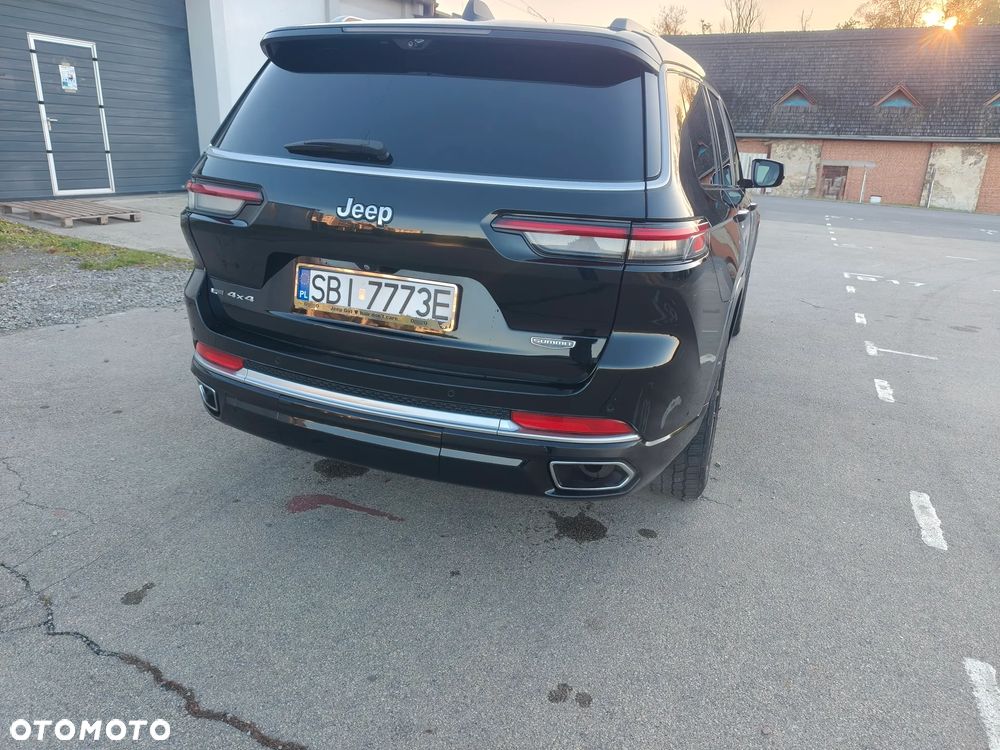 Jeep Grand Cherokee - 12