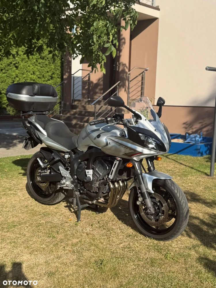 Yamaha FZ6 - 1