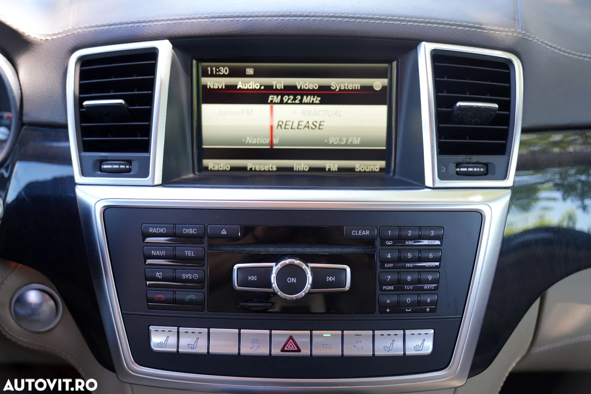 Mercedes-Benz ML 350 BlueTec 4MATIC Aut - 12