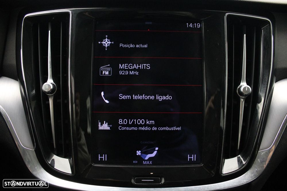 Volvo V60 2.0 T6 AWD TE R-Design Expression — fotografia 13
