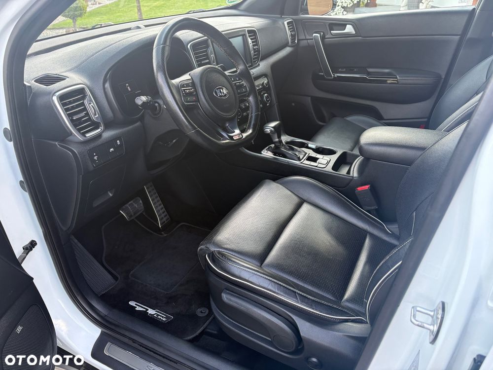 Kia Sportage 2,0 CRDI AWD GT Line - 17