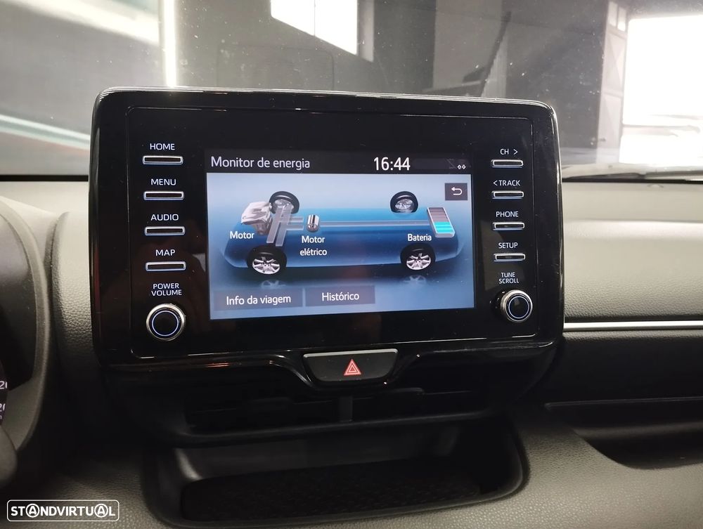 Toyota Yaris 1.5 HDF Comfort Plus - 25