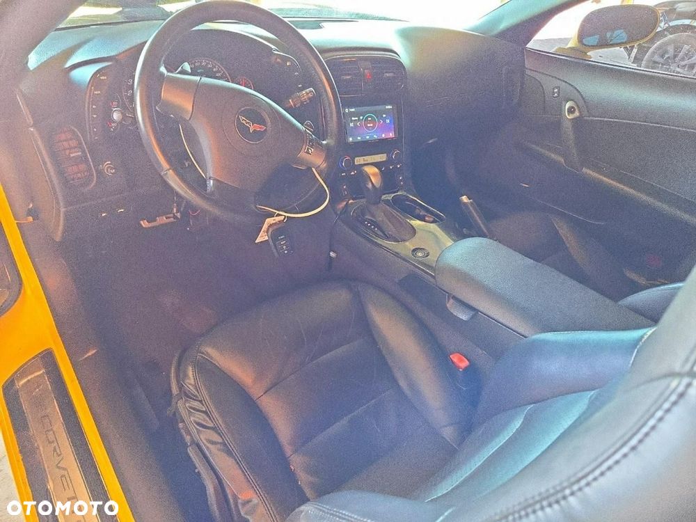 Chevrolet Corvette - 8