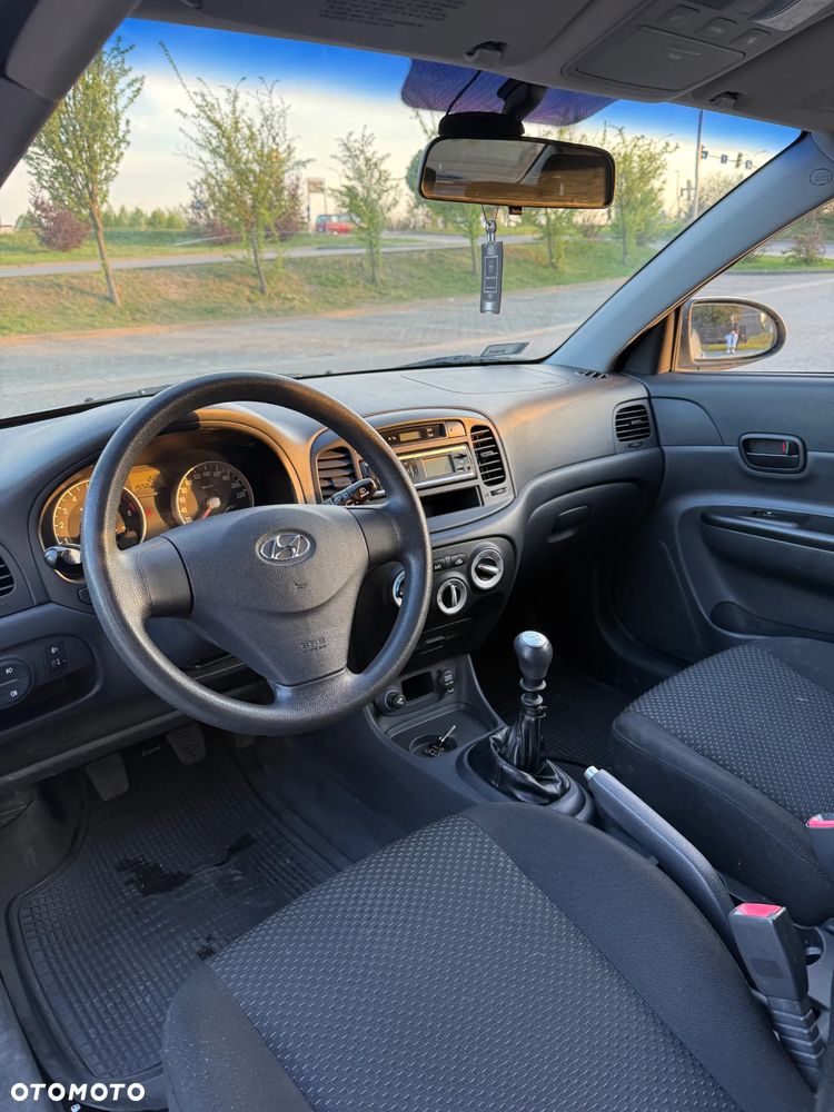 Hyundai Accent 1.6 Style A/C - 8