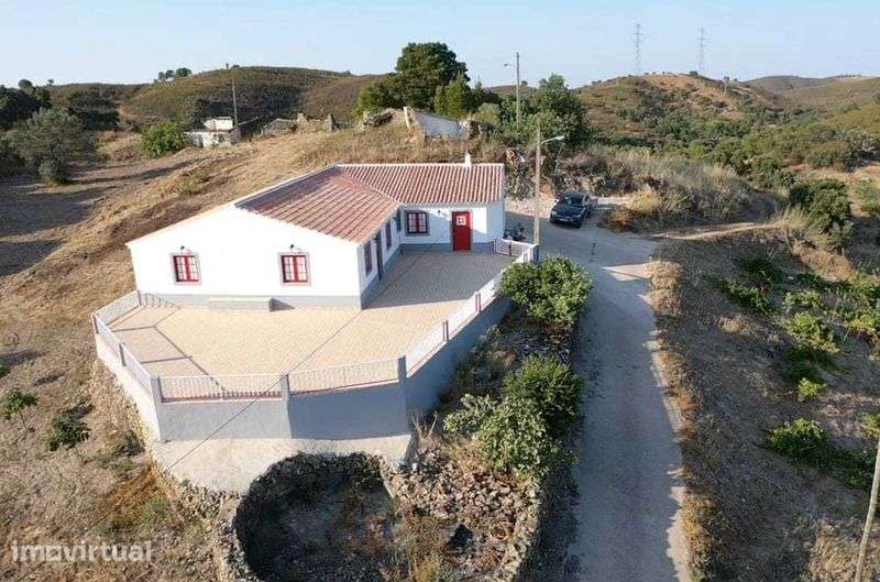 Magnifica moradia na serra de Tavira - Grande imagem: 3/11