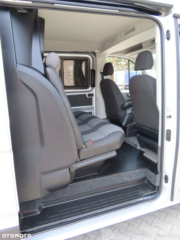 Volkswagen Crafter 35 BiTDI 2.0 177 KM AUTOMAT 6-Cio Os.+ 1036 Kg Ładowność MIXTO Indywidualna Zabudowa VIP, L2H1 Furgon Blaszak, 5905 mm Dł, FULL LED, DRZWI PRZESUWNE Z OBU STRON, HAK 3000 Kg, Rozstaw Osi 3665 mm, Stan Wizualny I Techniczny NOWY Tak Jak Z Taśmy Produkcyjnej Gotowy Dostępny OKAZJA POLECAM - 20