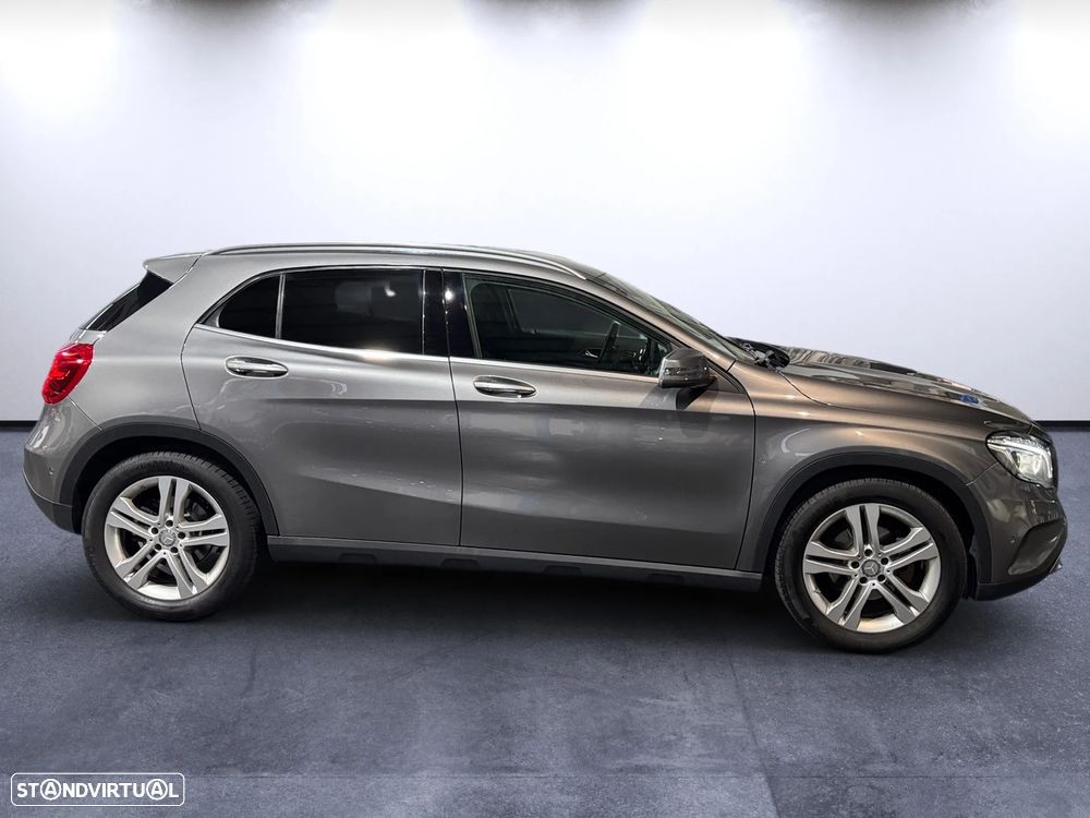Mercedes-Benz GLA 180 d Urban Aut. - 4