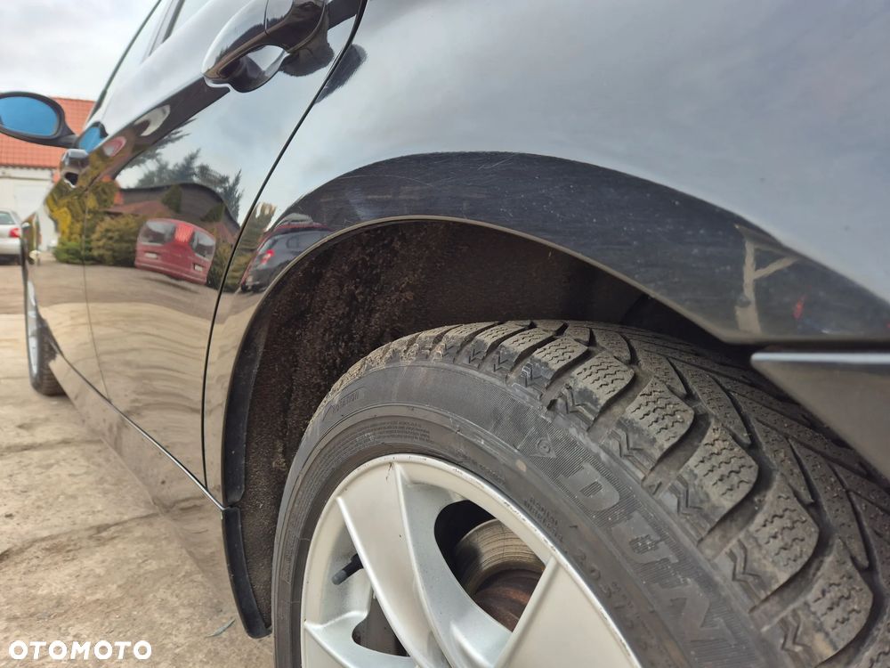 BMW Seria 3 318i - 7