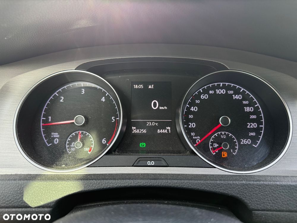 Volkswagen Golf 1.6 TDI BlueMotion Trendline - 5