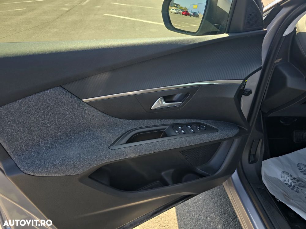 Peugeot 3008 BlueHDi 130 Stop & Start EAT8 Active - 9