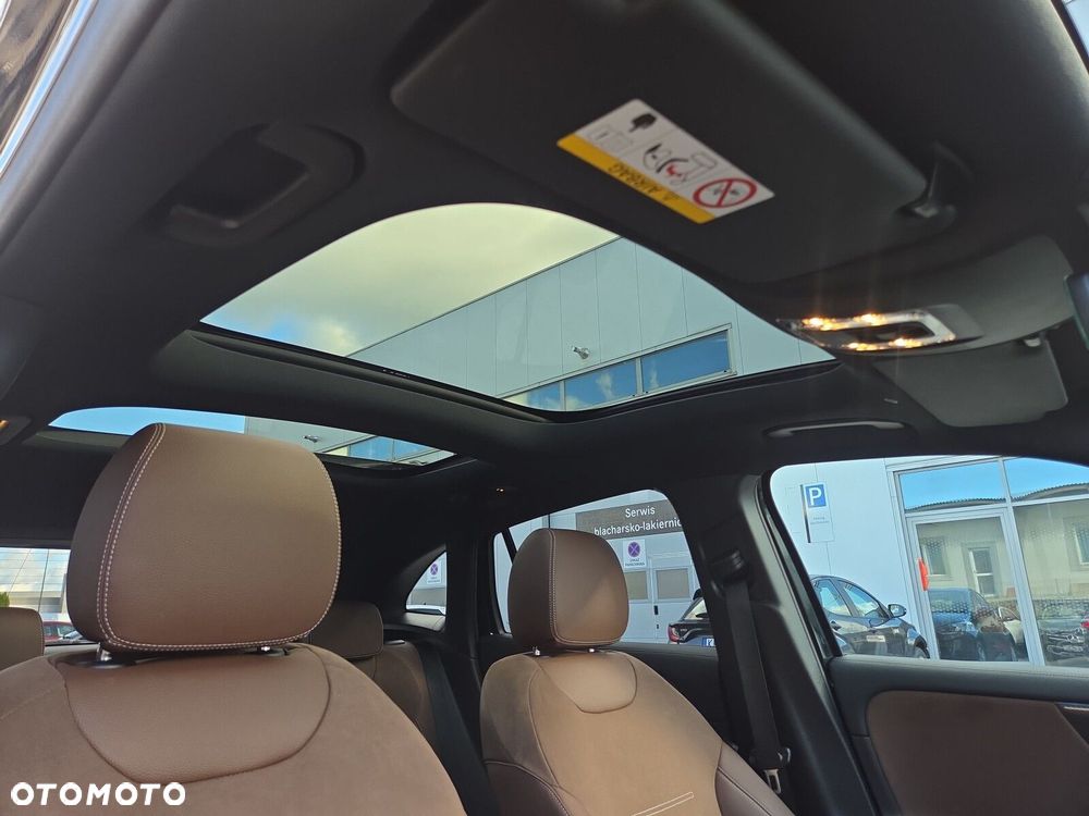 Mercedes-Benz GLA 200 AMG Line - 23