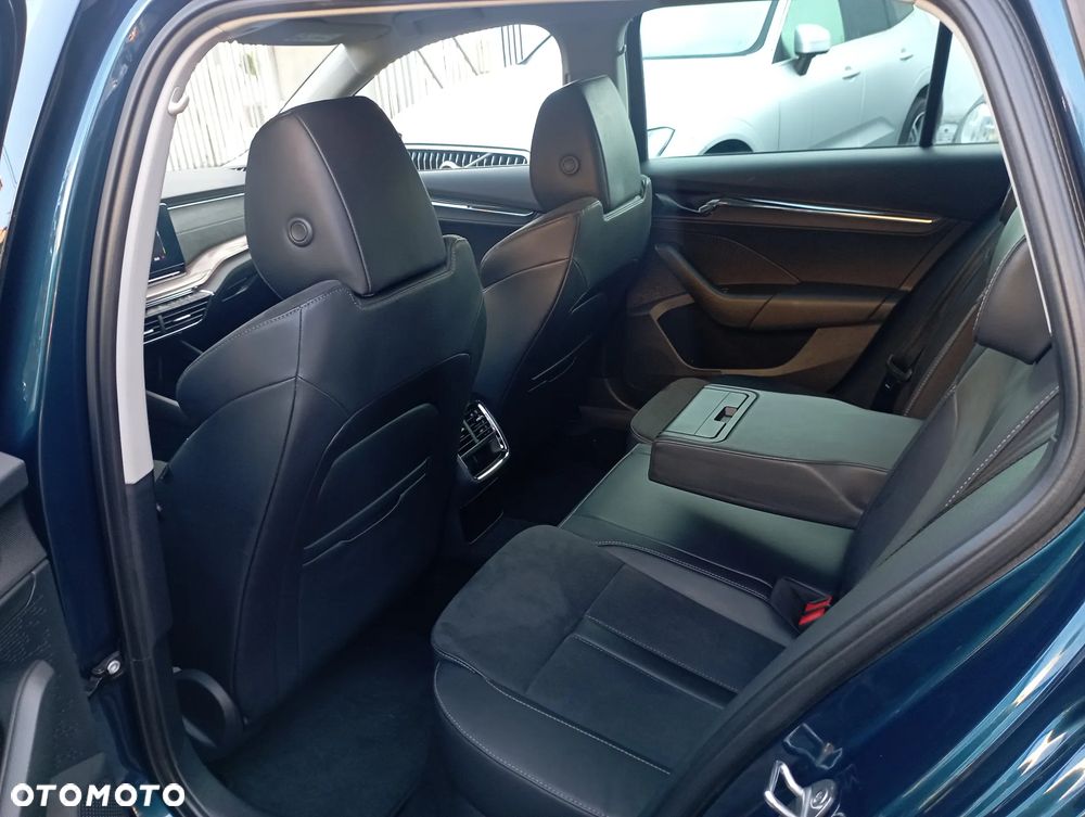 Skoda Octavia 2.0 TDI 4x4 Scout DSG - 11