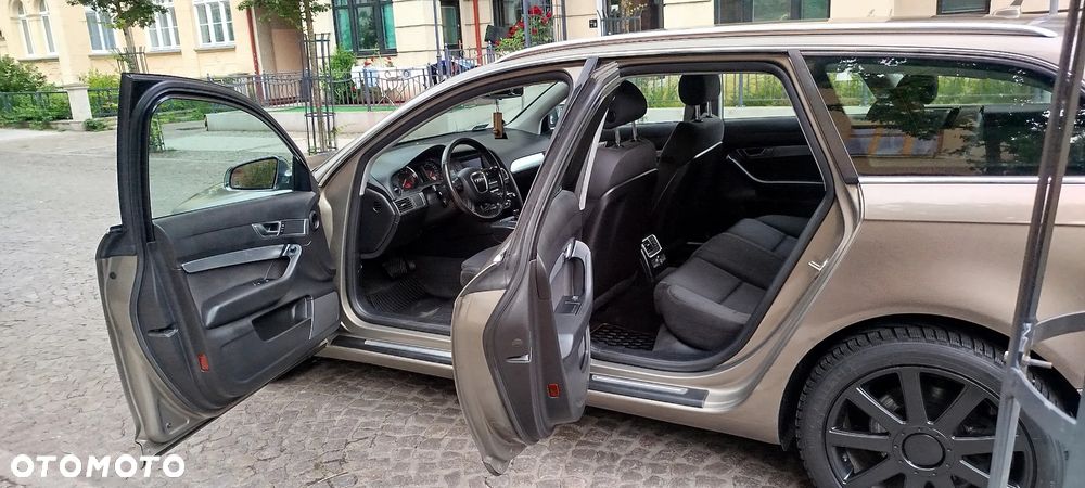 Audi A6 Avant - 17