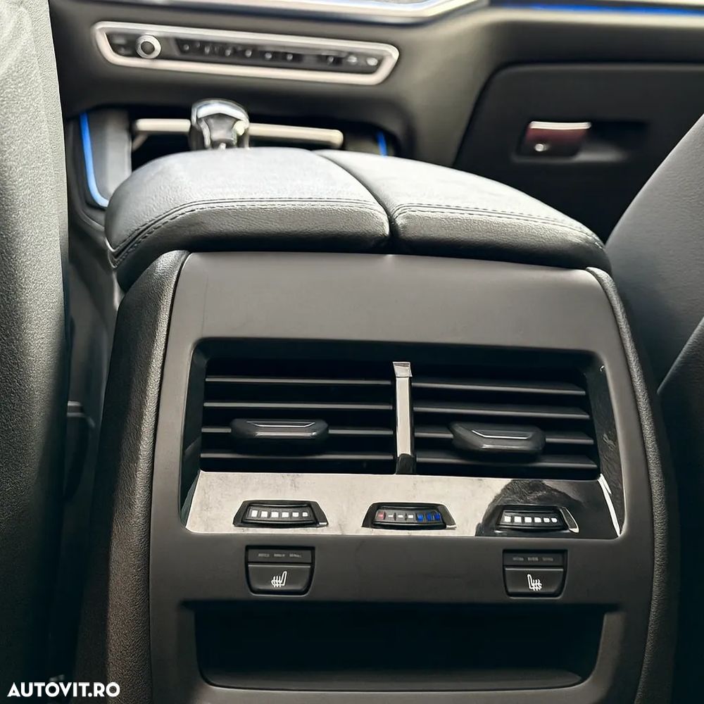 BMW X5 xDrive45e - 16