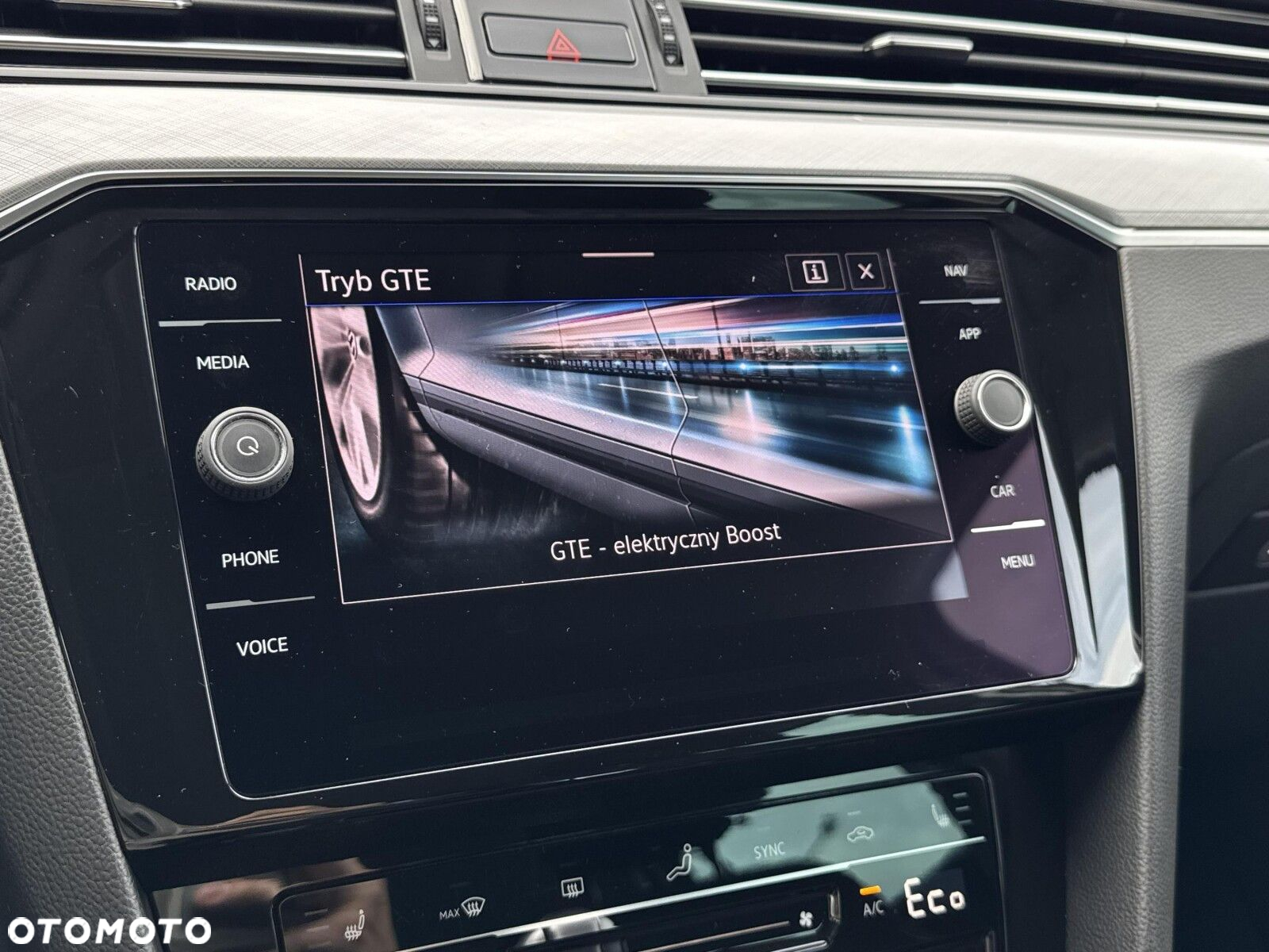 Volkswagen Passat 1.4 TSI Plug-In Hybrid GTE DSG - 32