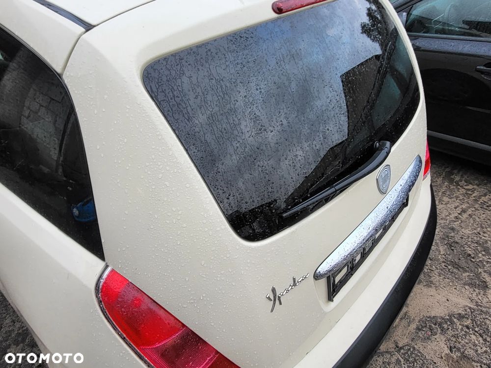 KLAPA BAGAŻNIKA LANCIA YPSILON KOMPLETNA SZYBA - 6