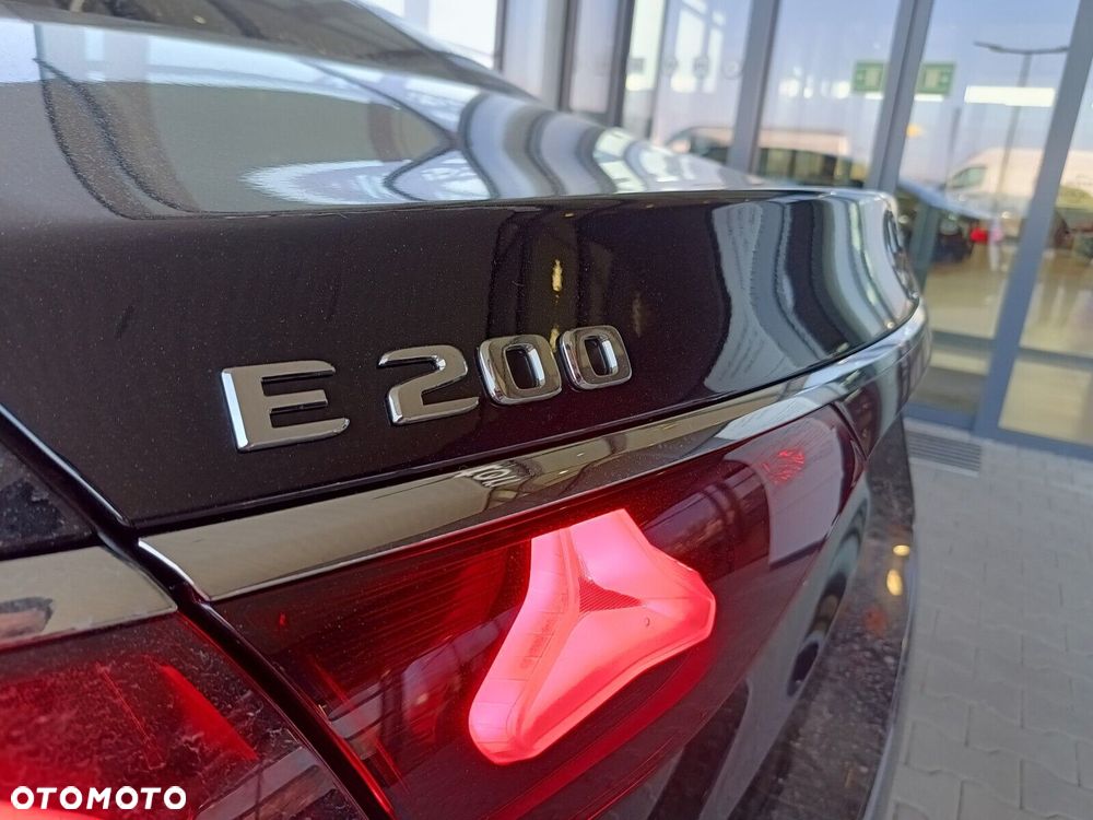 Mercedes-Benz Klasa E - 34
