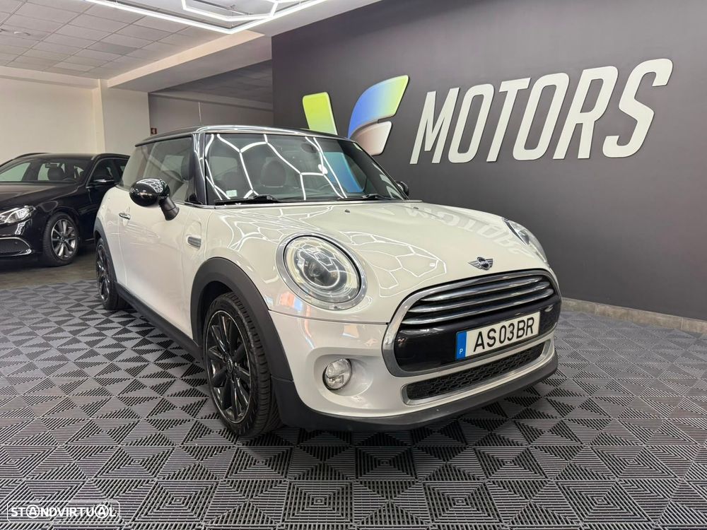 MINI 3 Portas Cooper D Auto - 2