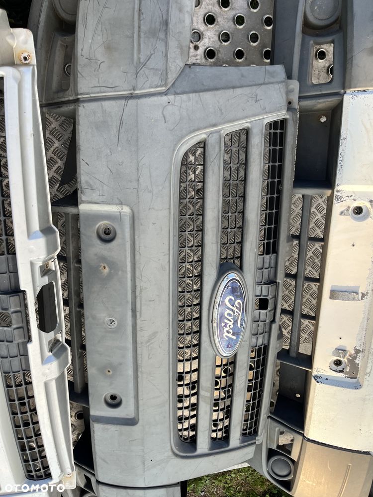 Zderzak przód kompletny Ford Tranist 06-12r. - 2