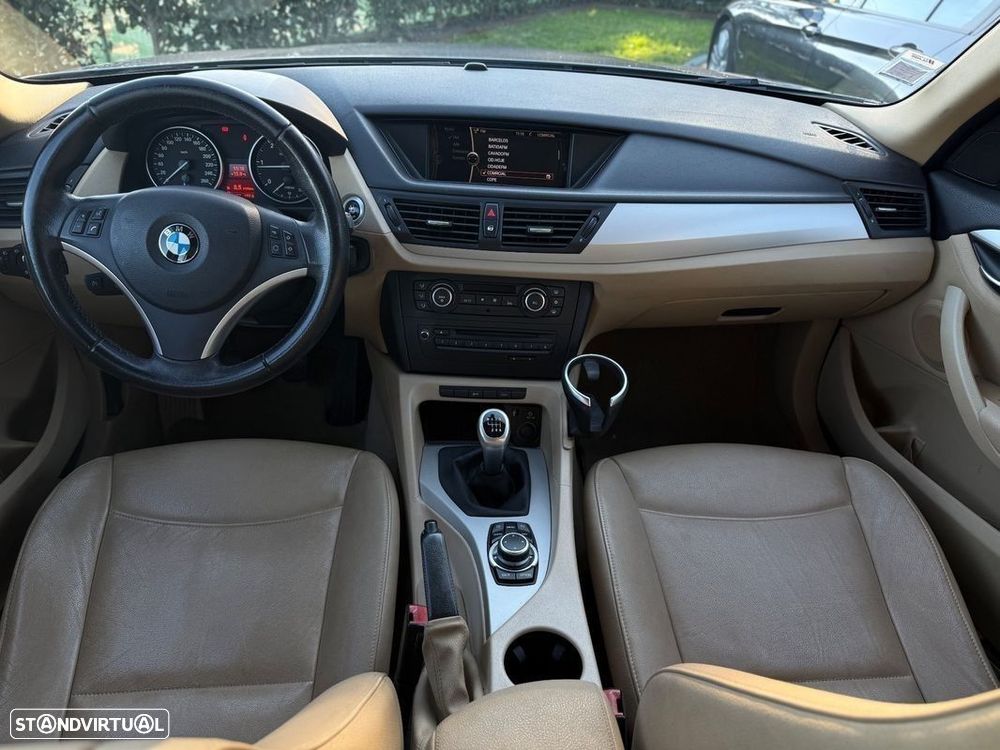 BMW X1 18 d sDrive - 12