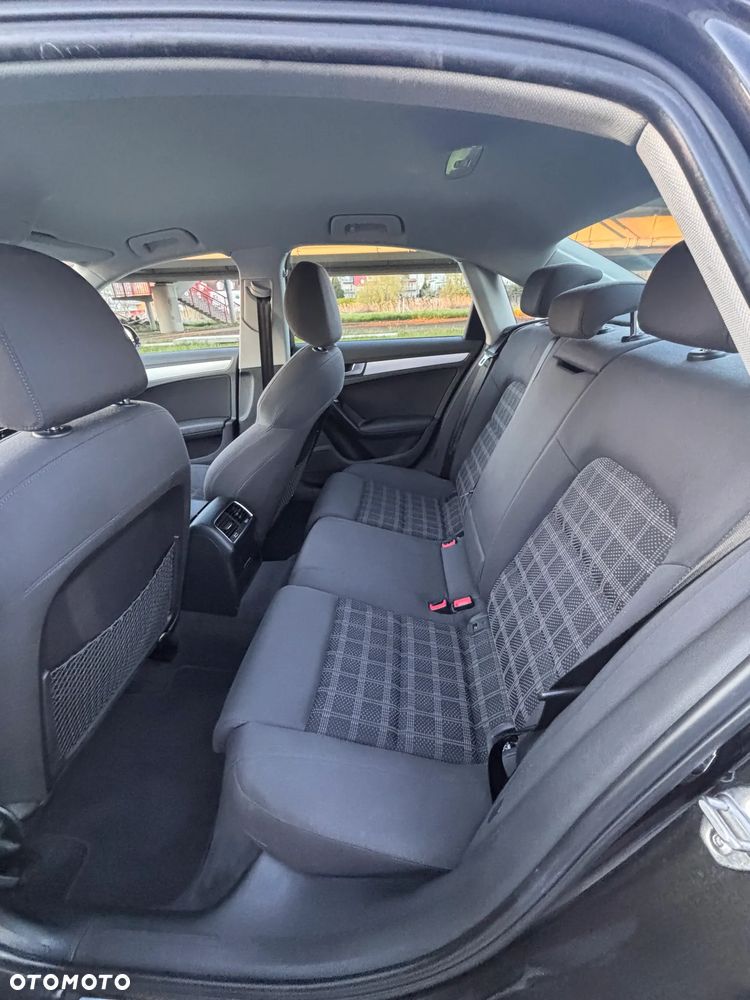 Audi A4 Limousine 1.8 TFSI Ambiente - 17