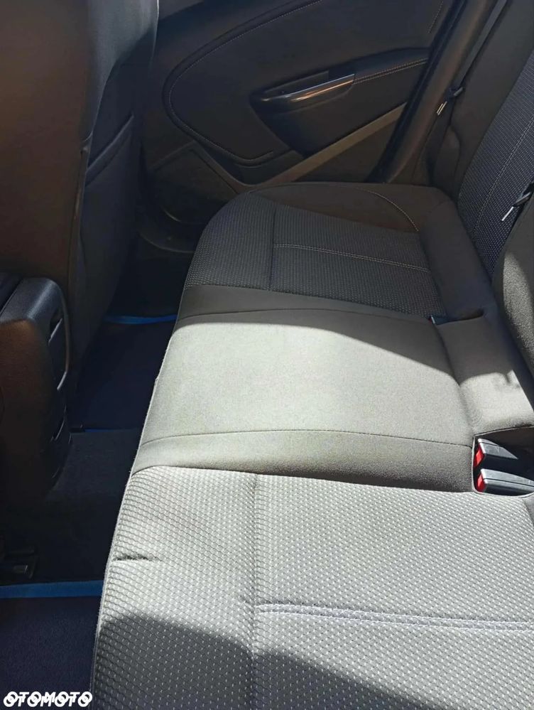 Opel Astra IV 1.4 T Cosmo - 13