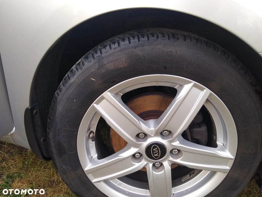 Kia Ceed - 26