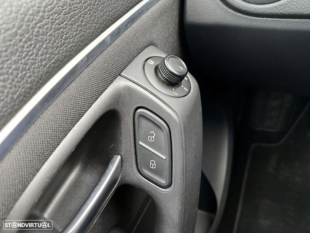 VW Polo 1.4 TDi Confortline - 23