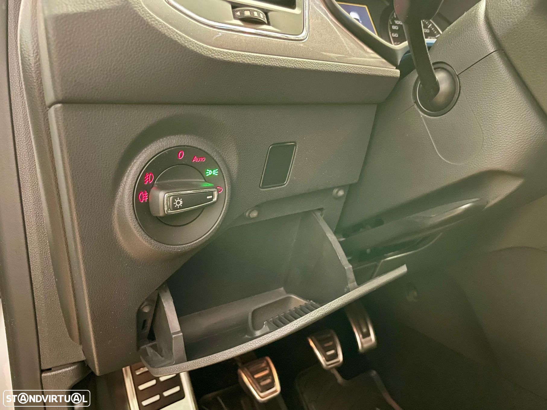 SEAT Leon 2.0 TDI DPF S&S FR - 16