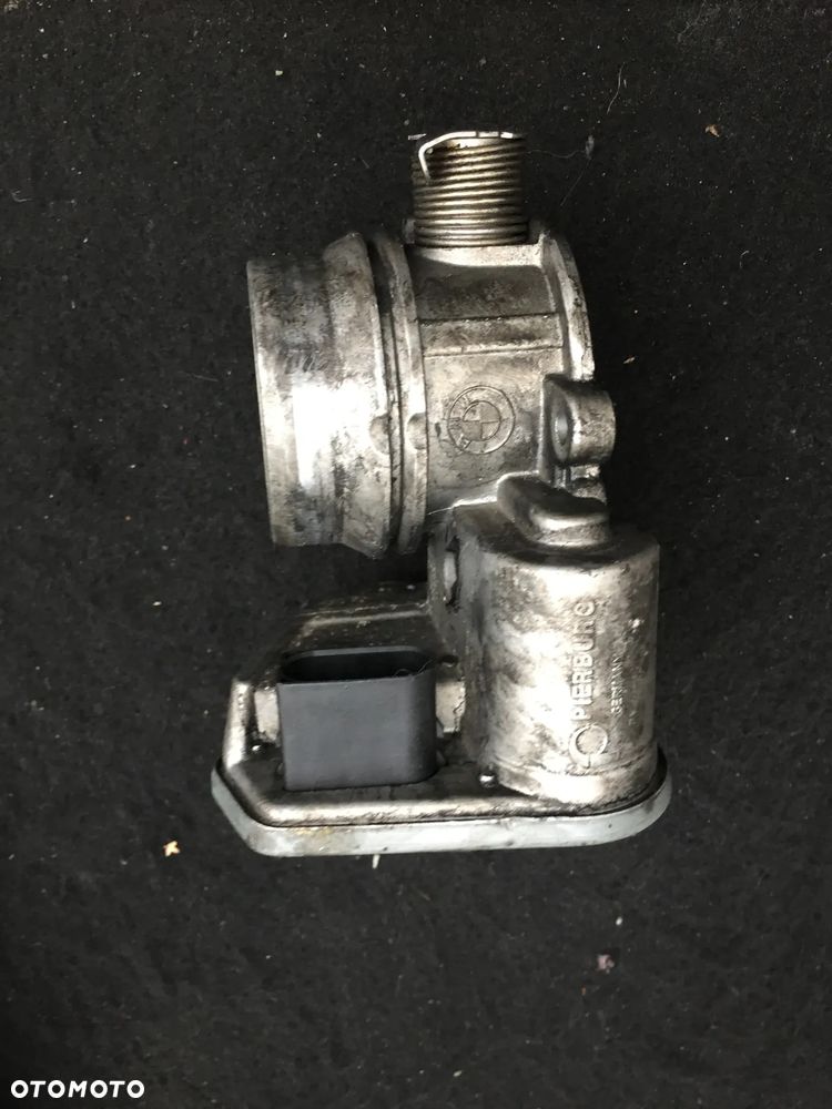 Części do silnika BMW 2.0D (N47) - Głowica, Rozrusznik, EGR, Przepustnica, Listwa wtryskowa, Pompa - 14